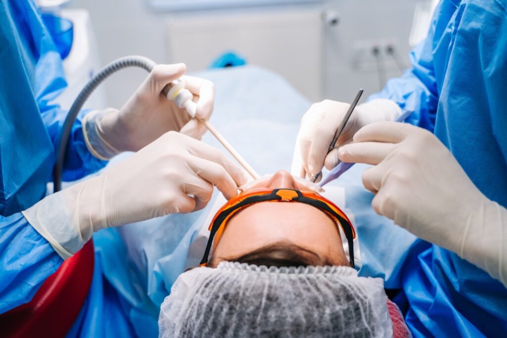 Man having surgery to remove wisdom teeth